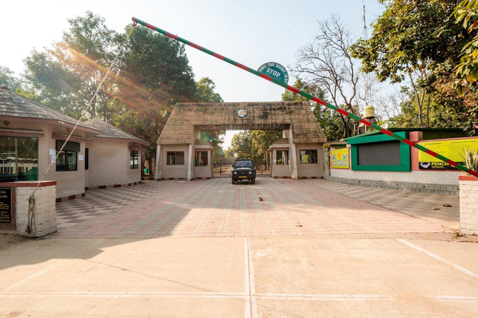 Hotel Treebo Premium Mowgli'S Den, Pench à Khawāsa Extérieur photo