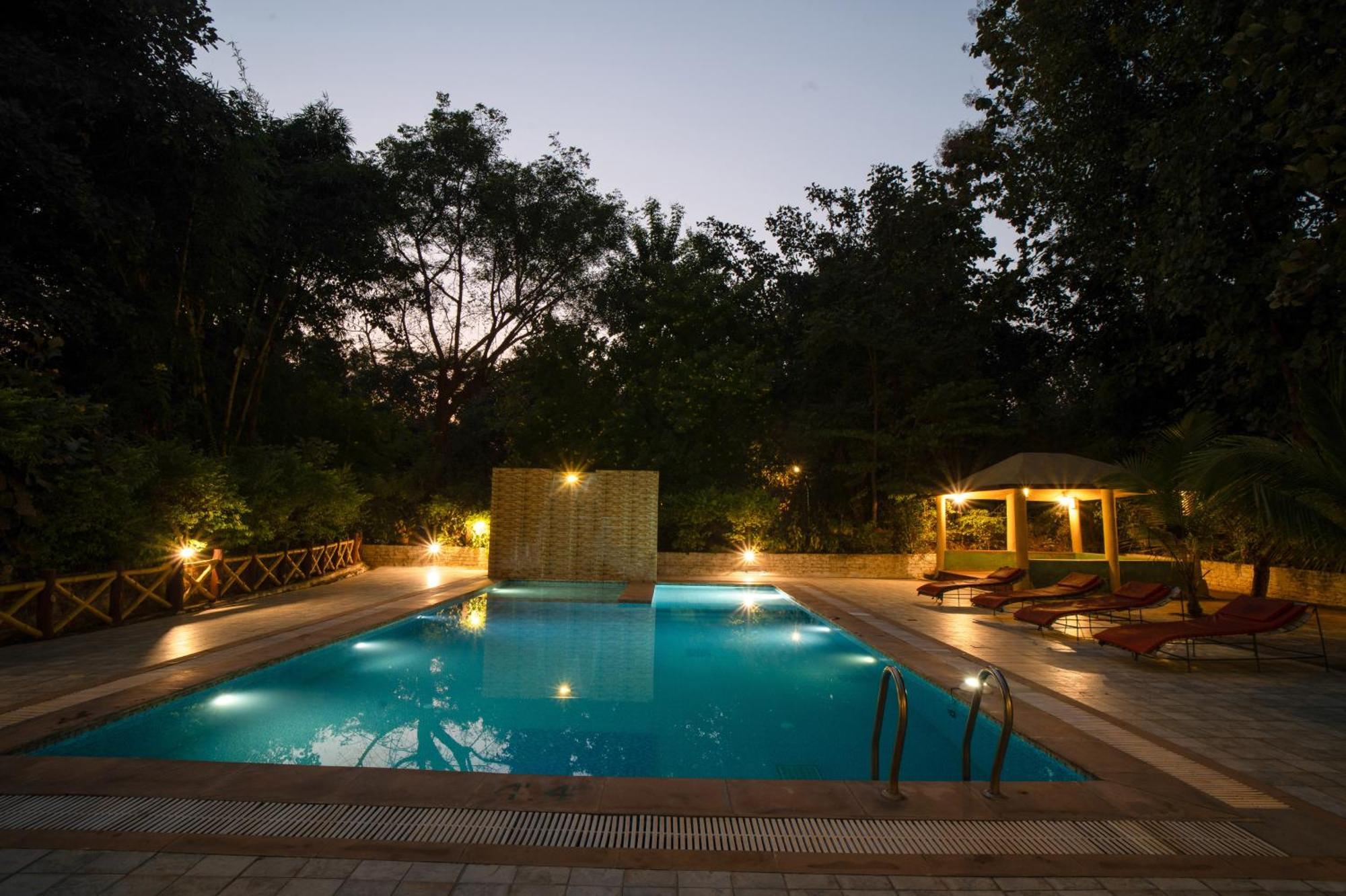 Hotel Treebo Premium Mowgli'S Den, Pench à Khawāsa Extérieur photo