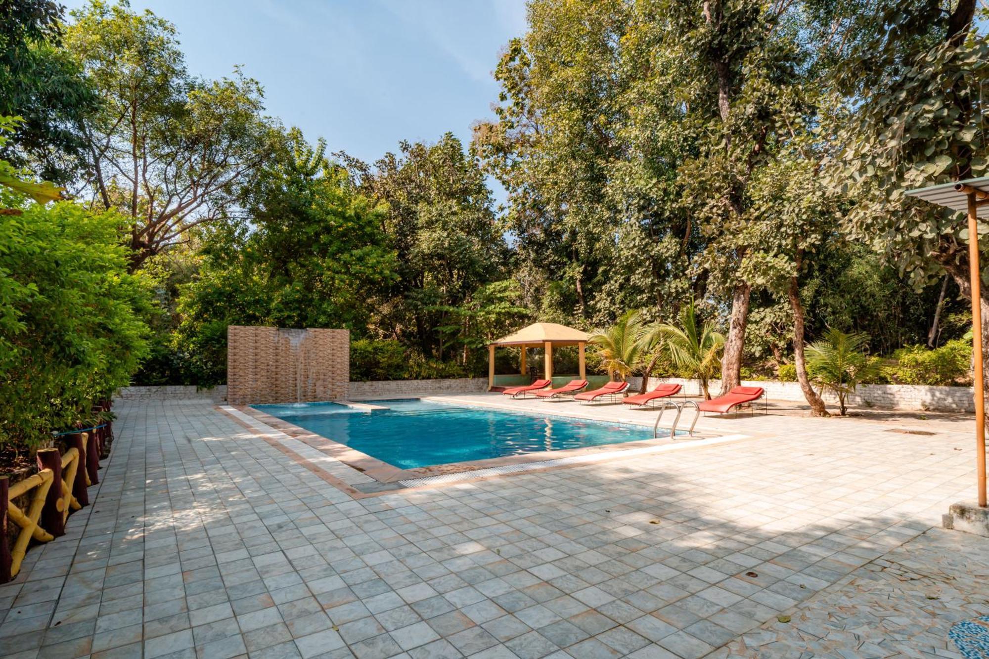 Hotel Treebo Premium Mowgli'S Den, Pench à Khawāsa Extérieur photo