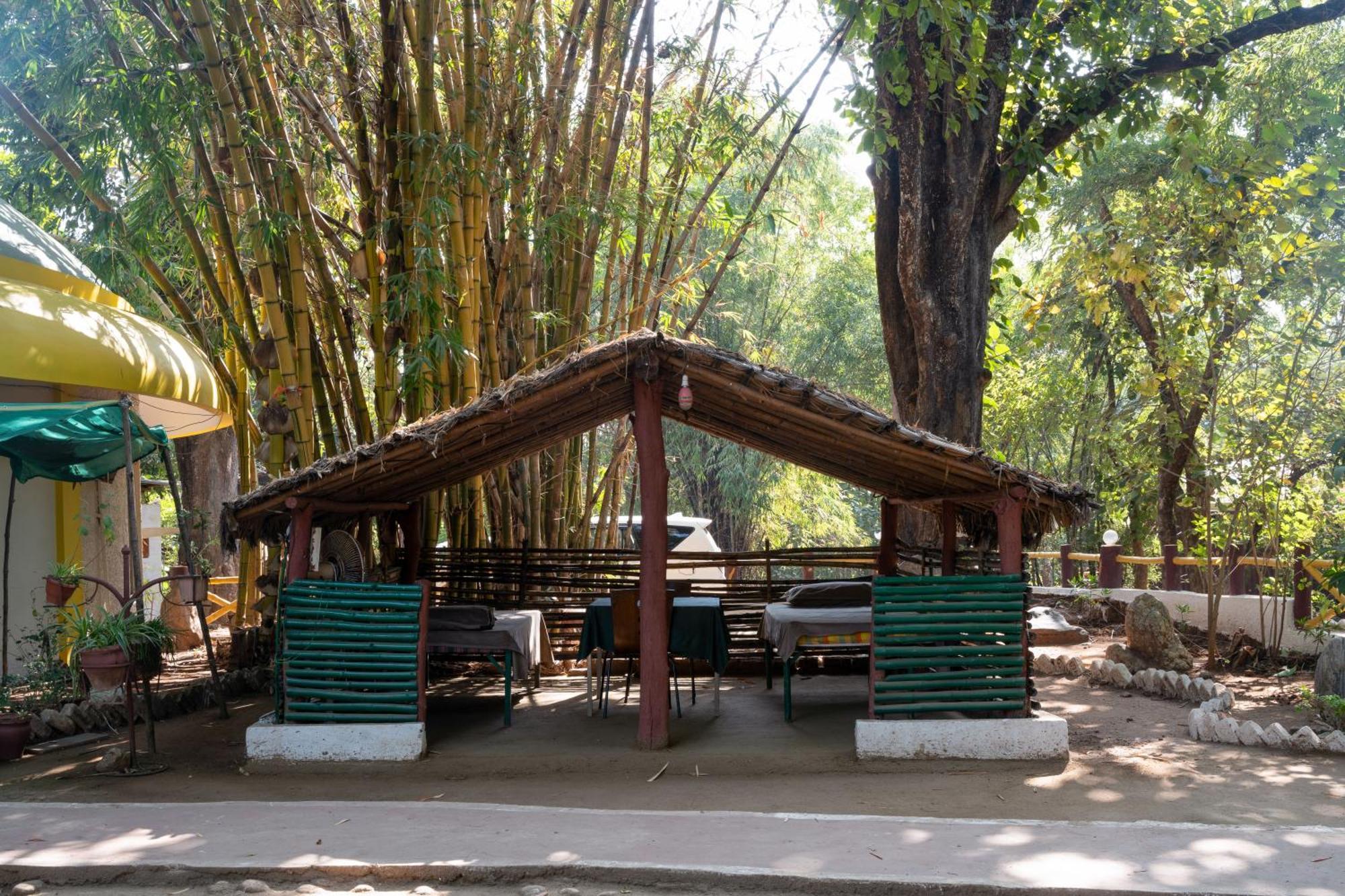 Hotel Treebo Premium Mowgli'S Den, Pench à Khawāsa Extérieur photo