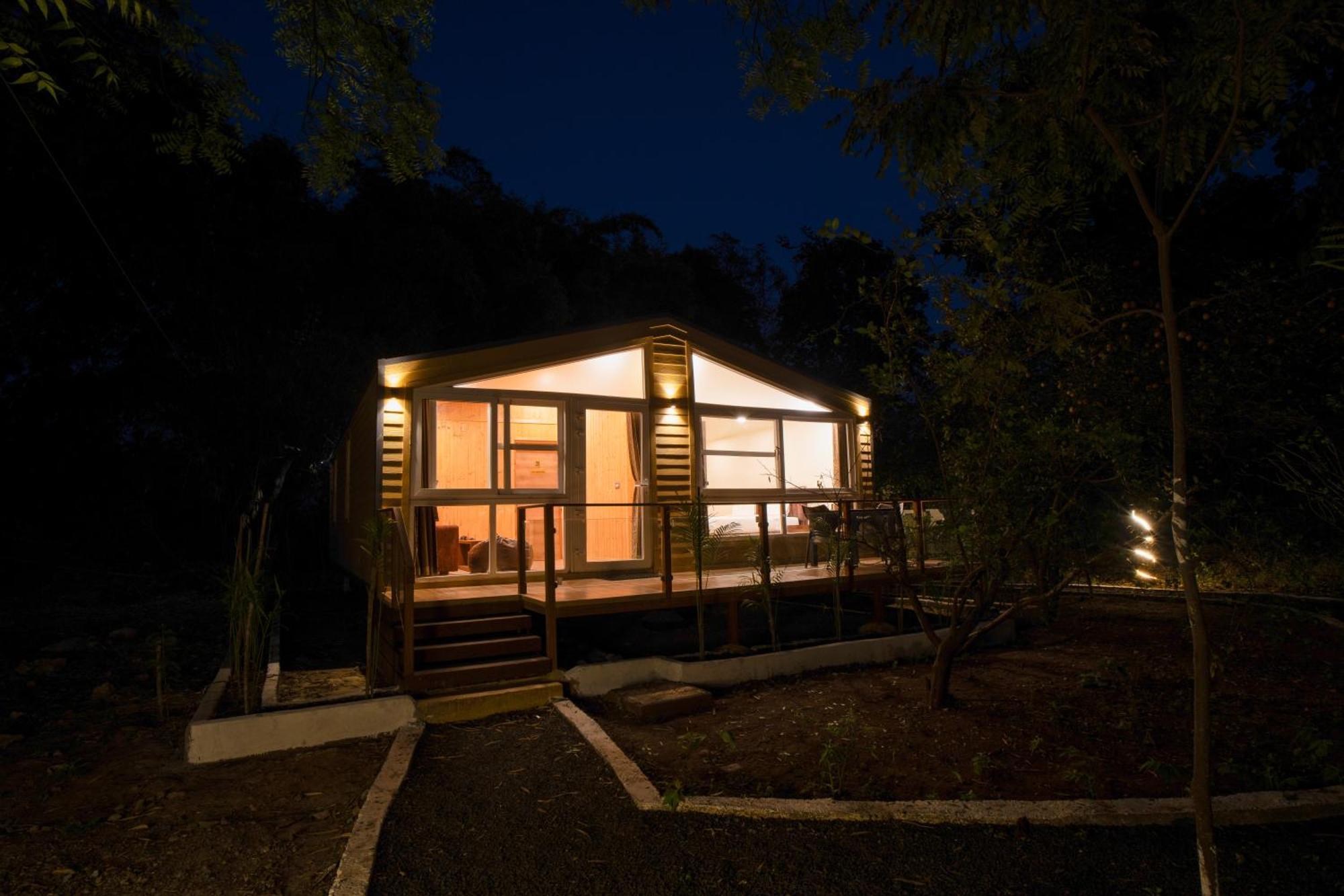Hotel Treebo Premium Mowgli'S Den, Pench à Khawāsa Extérieur photo