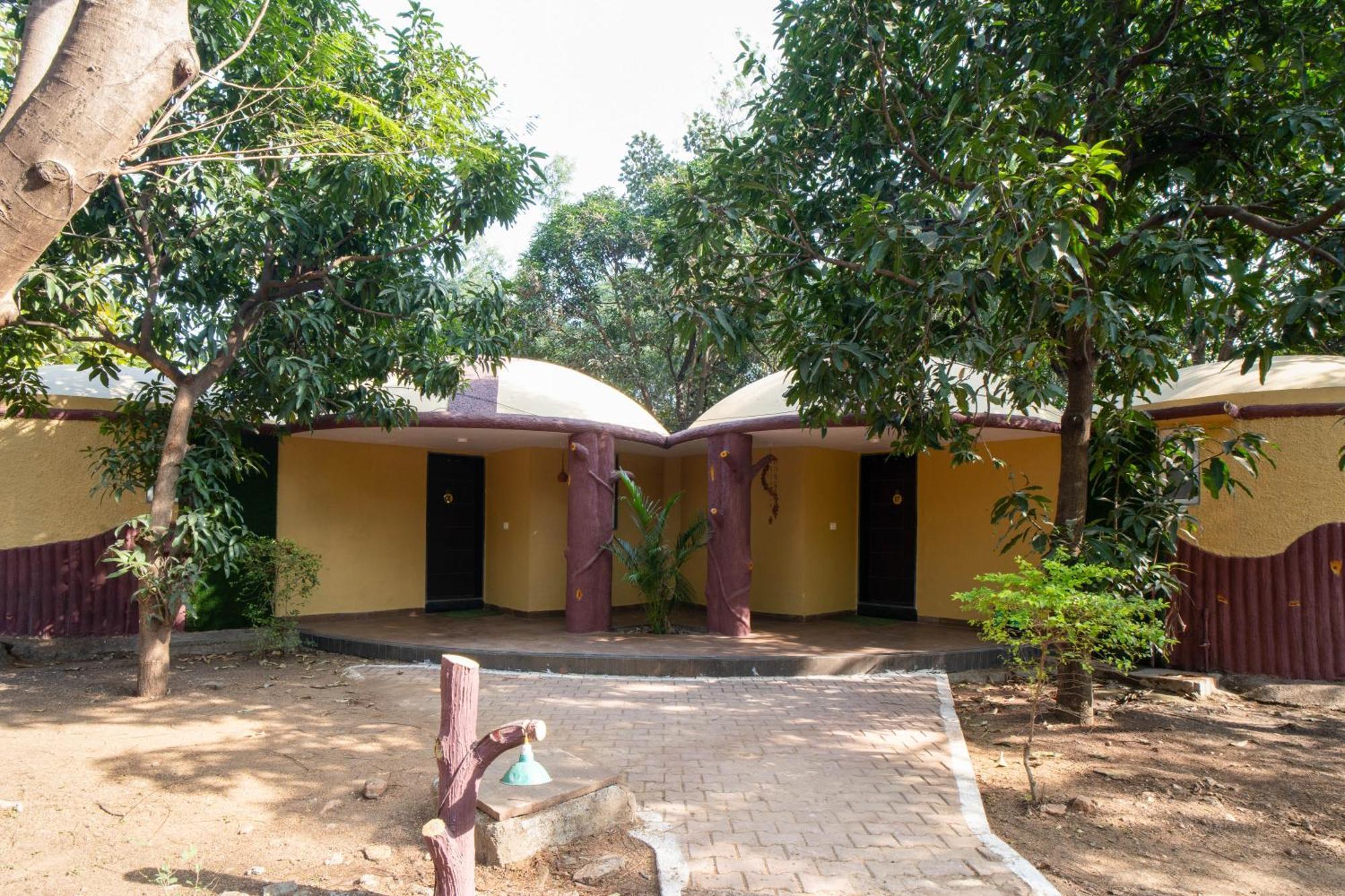 Hotel Treebo Premium Mowgli'S Den, Pench à Khawāsa Extérieur photo