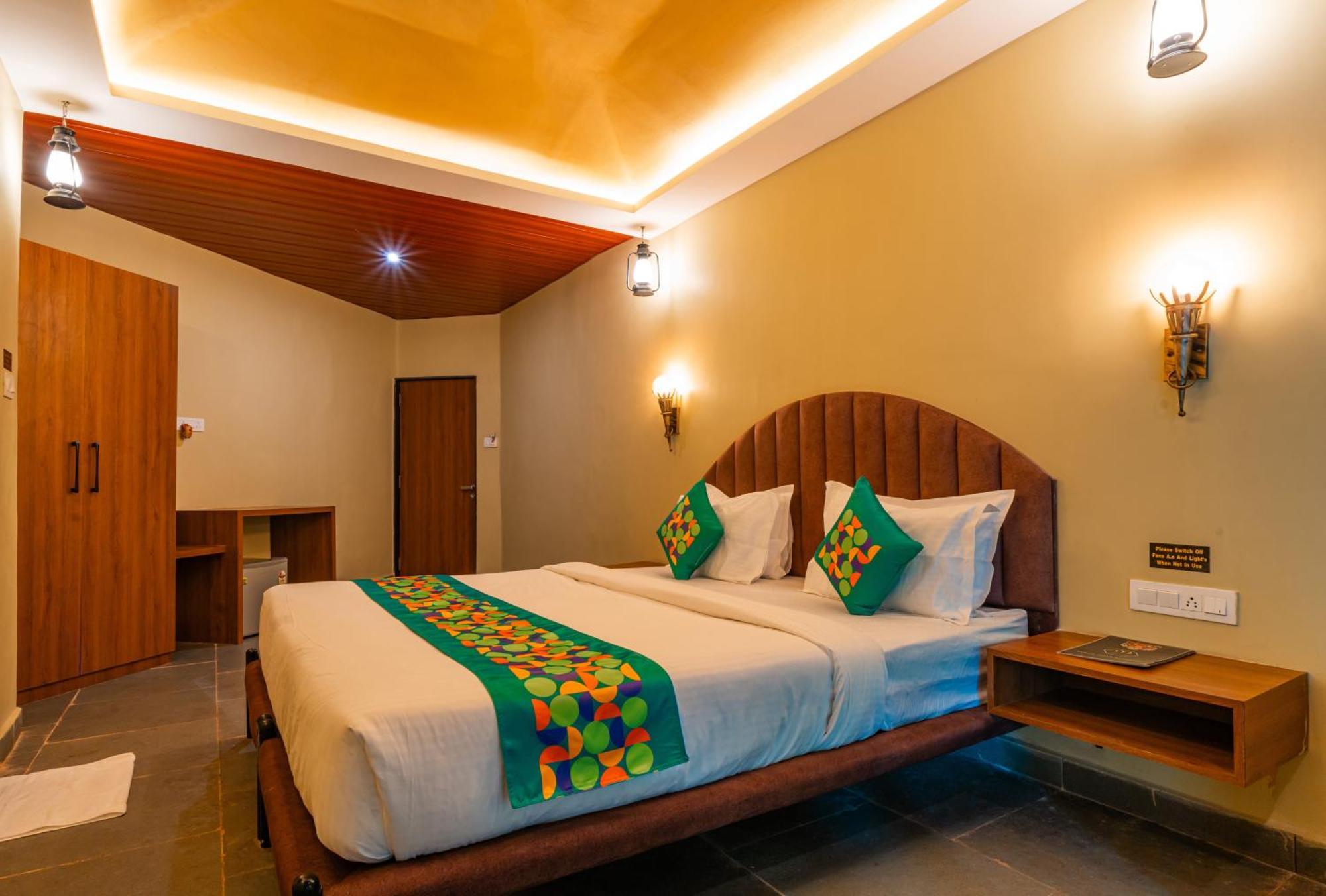 Hotel Treebo Premium Mowgli'S Den, Pench à Khawāsa Extérieur photo