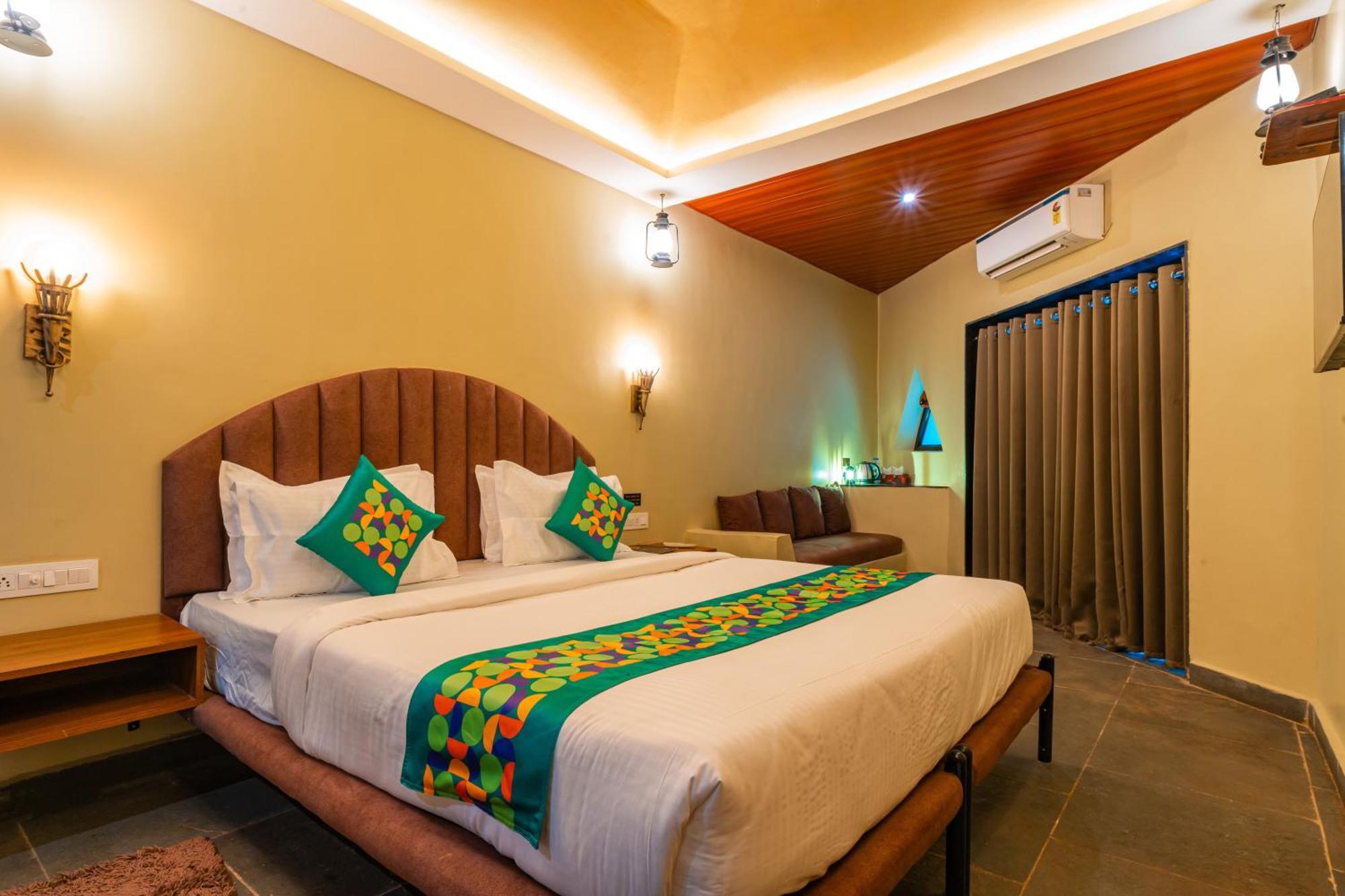 Hotel Treebo Premium Mowgli'S Den, Pench à Khawāsa Extérieur photo